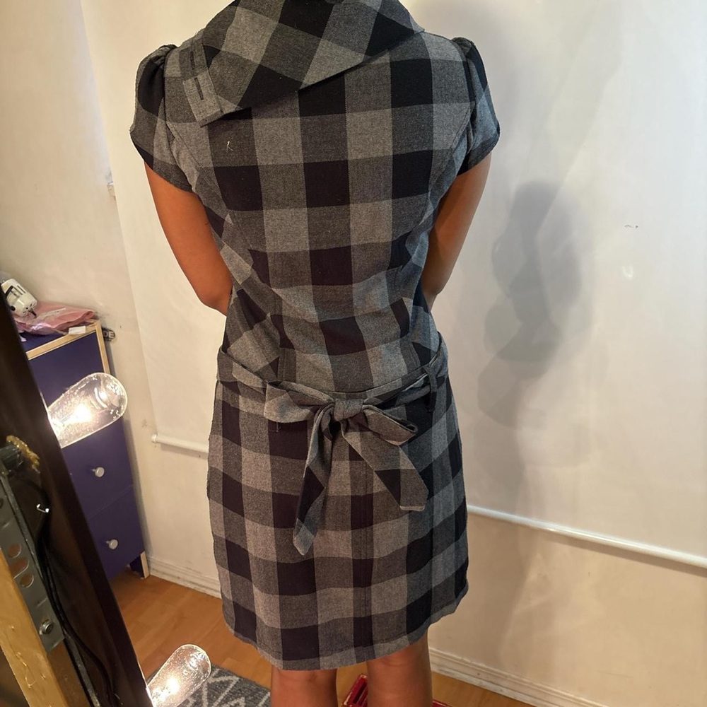 Le Chateau Black and Gray Plaid dress